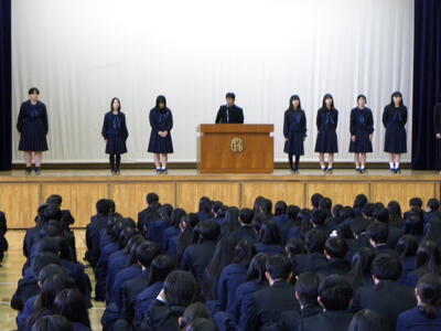 生徒会認証式の様子